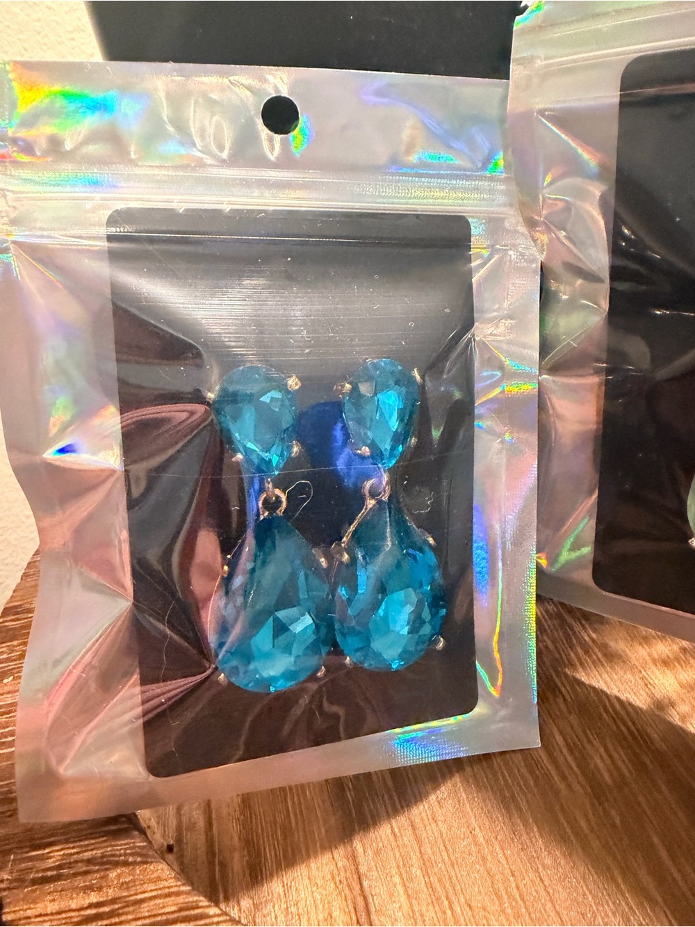 SHEIN Blue Teardrop Crystal Dangle Earrings